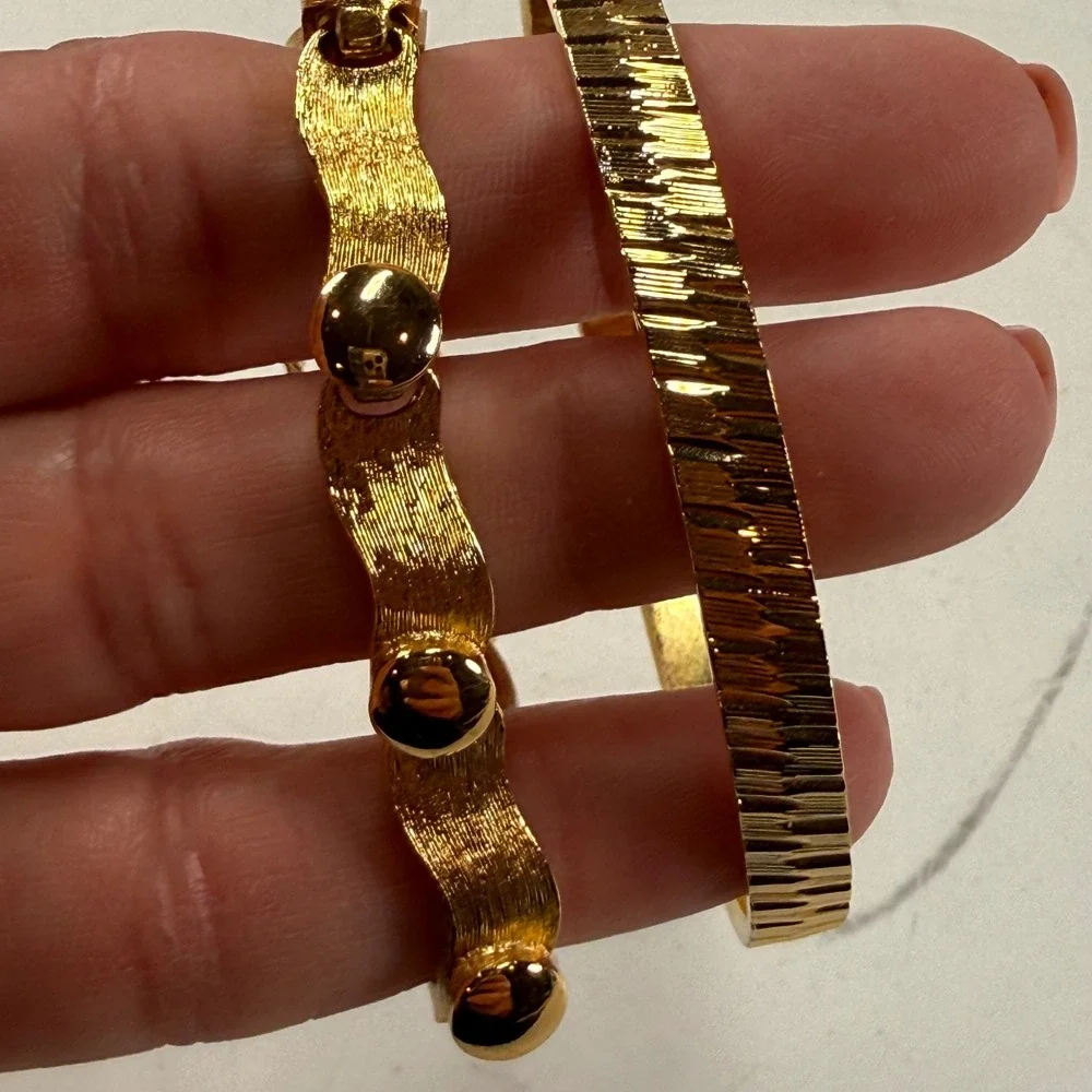 Monet gold tone